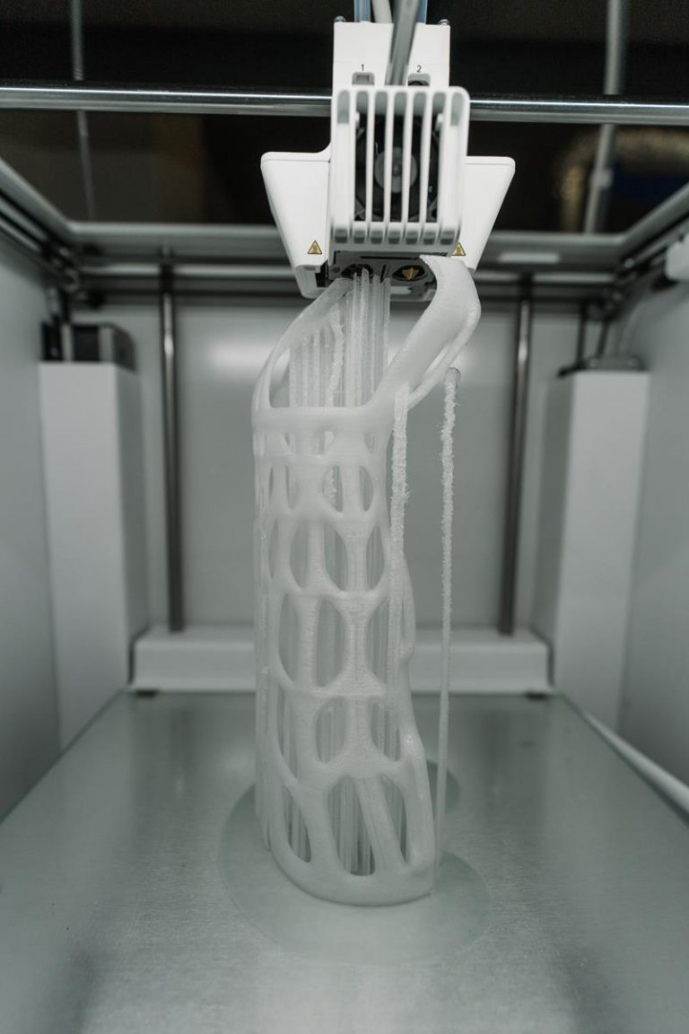 Jak druk 3D zmienił podejście do produkcji prototypów w przemyśle drzewnym